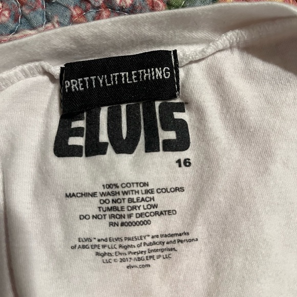 🛑SOLD🛑 Pretty little thing Elvis t-shirt dress - Picture 5 of 5